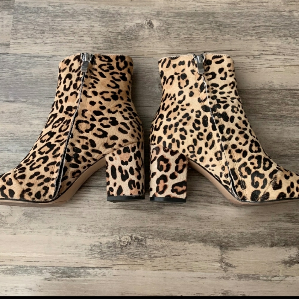HP 🎉🎉 Halogen Alexa Leopard Cheetah Print Bootie - Picture 3 of 6